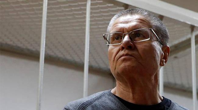 Rusya'da Rüşvetten Suçlu Bulunan Eski Bakana Sekiz Yıl Hapis