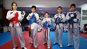 Alkışlar yine Taekwondoculara!