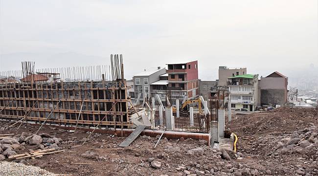 Atatürk Mahallesi Pazar Yeri inşaatı ilerliyor