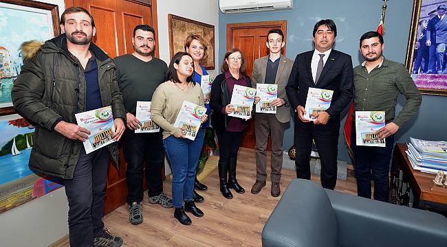Bağarası Gençlik ve Dayanışma Derneği, Foça Belediye Başkanlığı’nı Ziyaret Etti