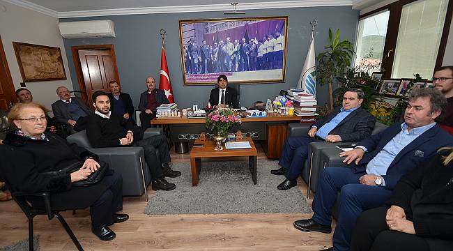 CHP Foça İlçe Yönetimi, Foça Belediye Başkanlığı’nı Ziyaret Etti