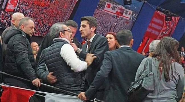 CHP İstanbul Kongresi'nde gergin anlar