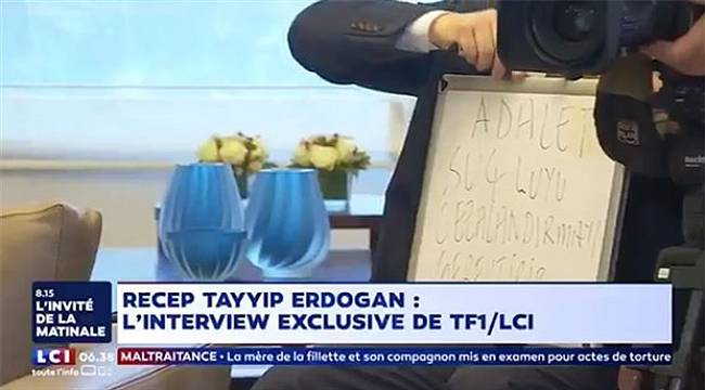 Erdoğan'a, ne söyleyeceğini yazarak gösterdiler