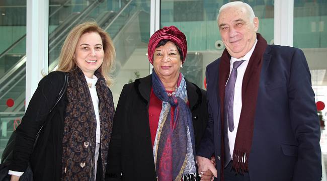Gana Heyetinden İzmir Çıkarması