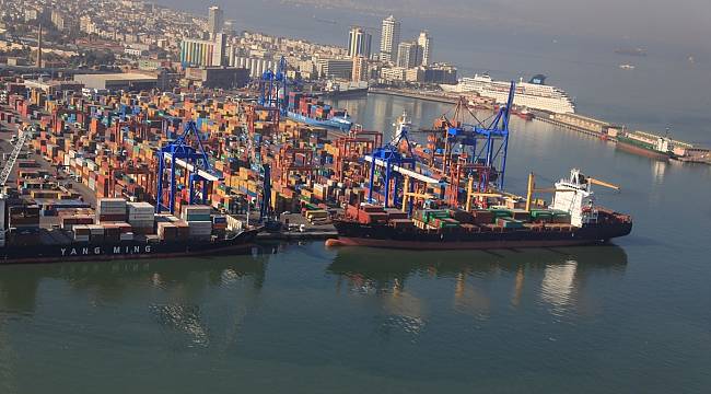 İş dünyası İzmir limanlarına sahip çıktı