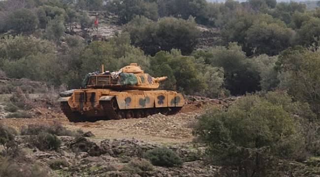Mehmetçik karadan Afrin'e giriş yaptı