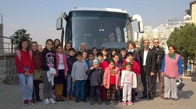 CHP Karşıyaka sosyal projelere imza atıyor!