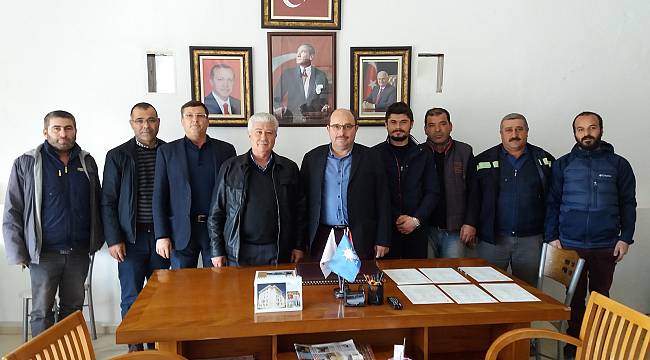 Foça'da AK Parti’ye katılımlar devam ediyor