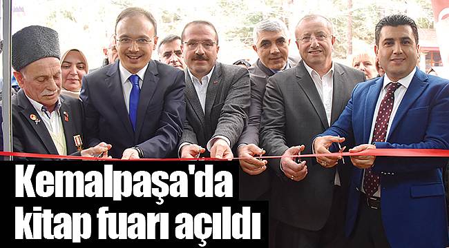 Kemalpaşa'da kitap fuarı açıldı