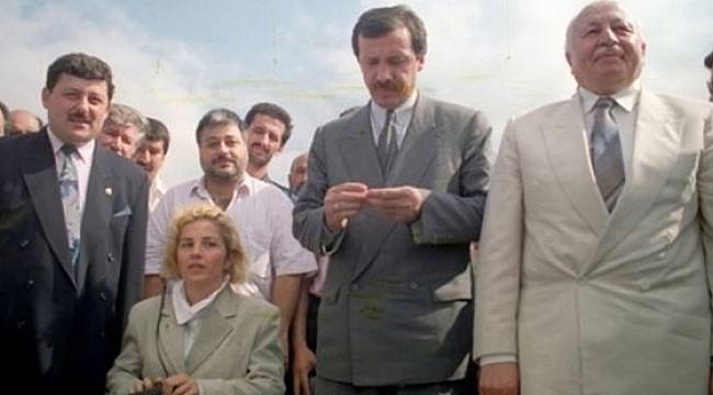 Saadet Partisi'nin Erbakan anmasında CHP ve İyi Parti var, AKP yok!