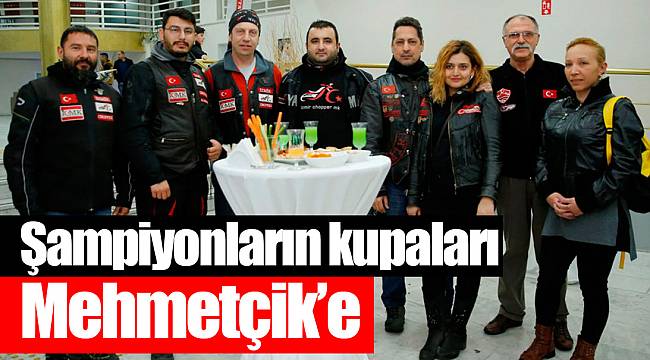 Şampiyonların kupaları Mehmetçik’e