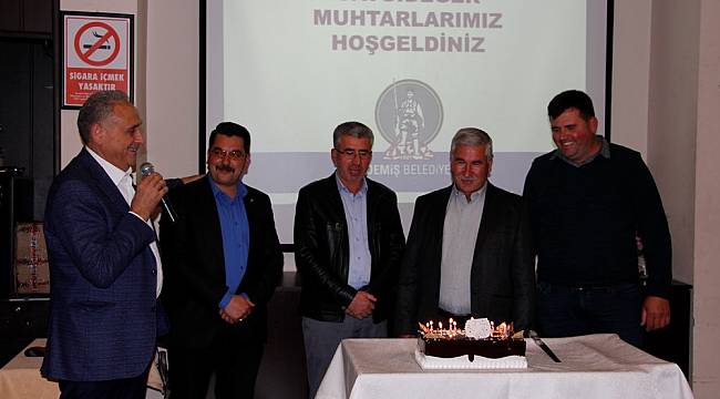 Başkan Mahmut Badem muhtarlarla çalışmaları değerlendirdi