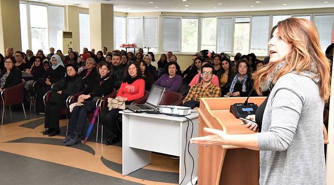 Bornova’da enfeksiyonlarla mücadele paneli
