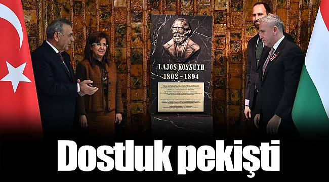 Dostluk pekişti