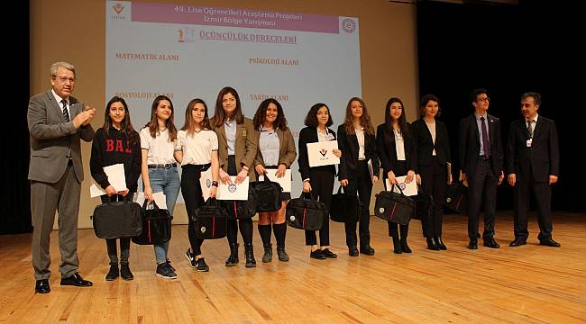 Ege’de “49. Lise Öğrencileri Araştırma projeleri Yarışması Ödül Töreni” gerçekleştirildi