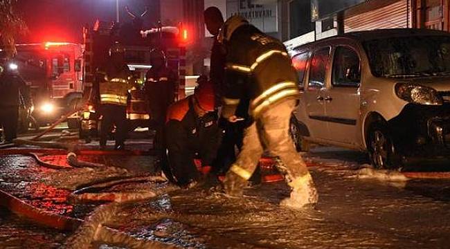 İzmir'de yangın: Bir kişi hayatını kaybetti