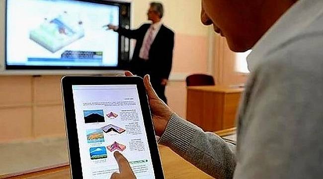 Proje başarısız oldu; MEB, öğrencilere dağıtacağı tabletleri kendi kullanacak