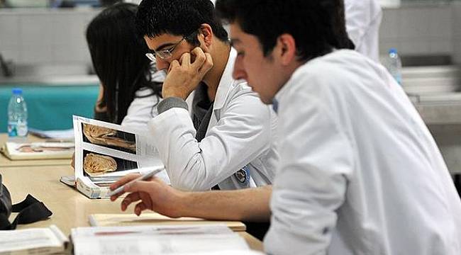 Tıp öğrencilerine 'askeri hekim' olma fırsatı