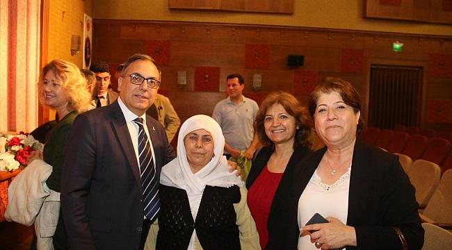 Bayındır’da Ev Pansiyonculuğu Kurs Sertifikaları Verildi