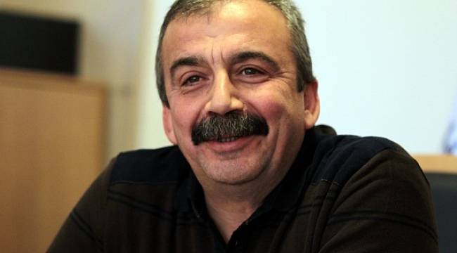 Erken seçimin ilk kazananı Sırrı Süreyya Önder oldu