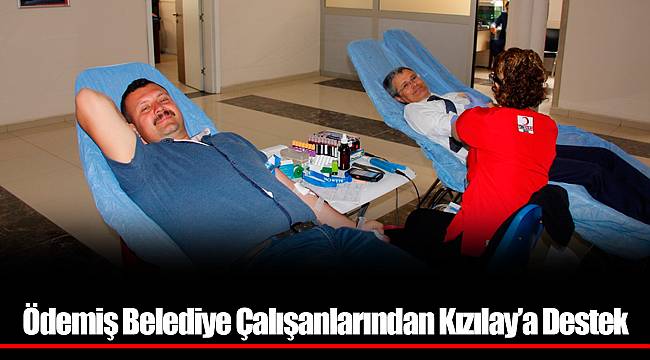 Ödemiş Belediye Çalışanlarından Kızılay’a Destek