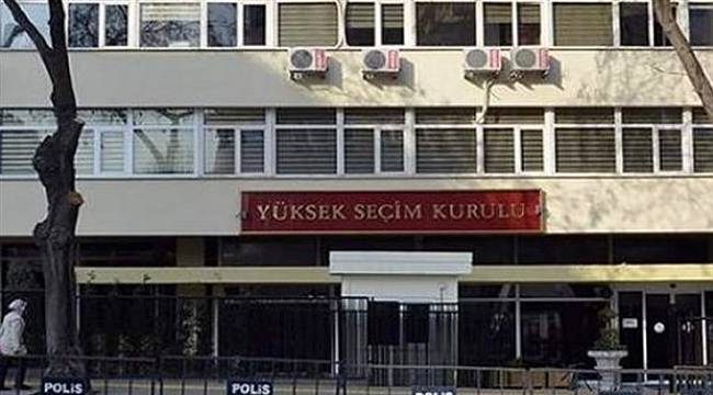 YSK binasının depo kısmında yangın