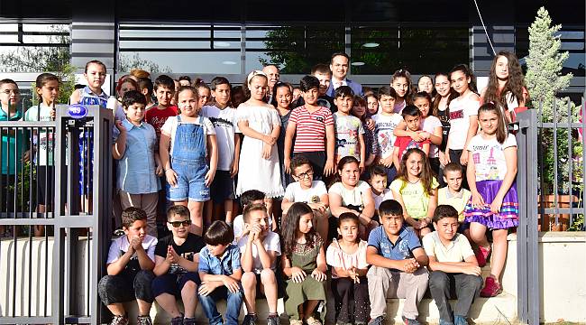Bornova Belediyesi'nden öğrencilere İngilizce desteği