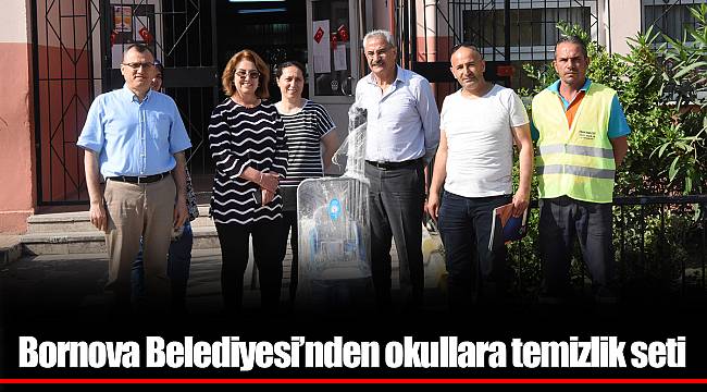 Bornova Belediyesi’nden okullara temizlik seti