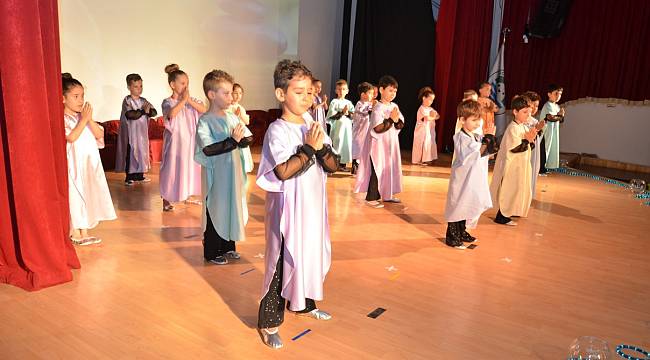 Çocuk evinde mezuniyet sevinci