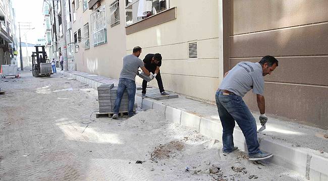 Cumhuriyet Sokakları Yenileniyor, Karşıyaka Güzelleşiyor