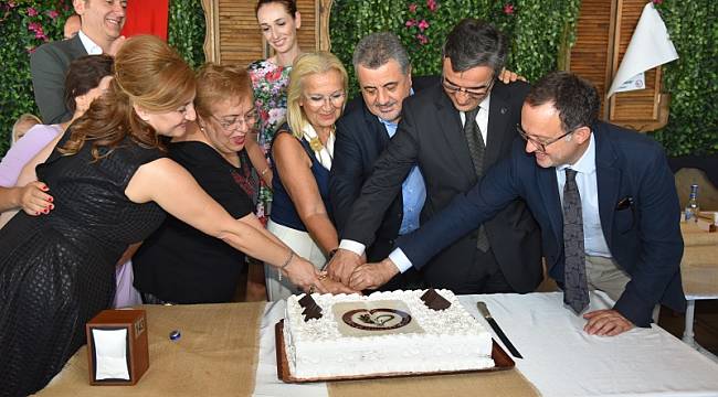 “Eczacılar Günü” Karşıyaka’da yoğun katılım ile kutlandı