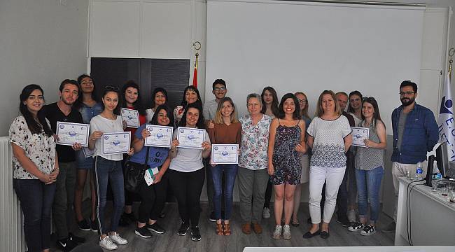 Egeli iletişimciler sertifikalarını aldılar