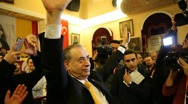 Galatasaray Mustafa Cengiz'le devam!