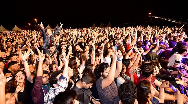 Gençlerin kalbi İzmir’de atacak