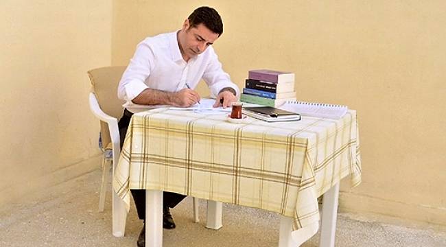 İşte Selahattin Demirtaş&#039;ın FOX TV&#039;ye yazılı verdiği yanıtların tamamı