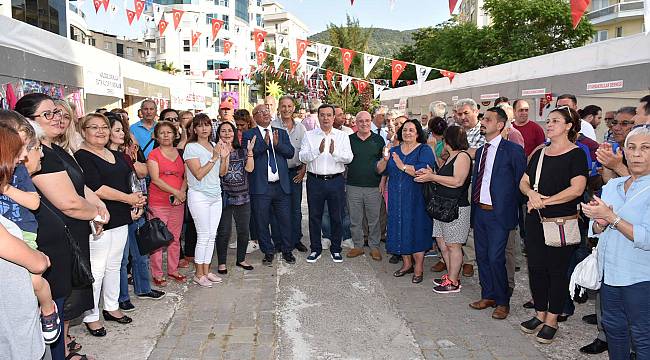 Narlıdere Gençlik ve Çiçek Festivali başladı
