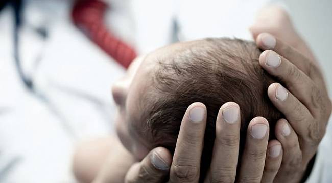 Baba adaylarına 'bebek yıkama, bez değiştirme' eğitimi