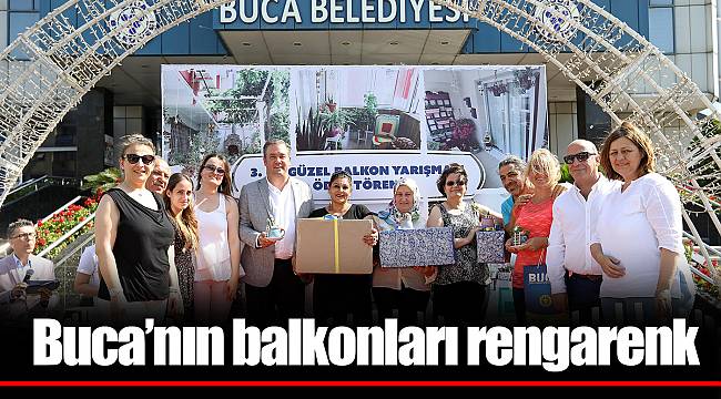 Buca’nın balkonları rengarenk