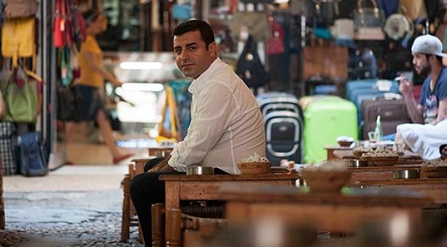 Demirtaş'tan Erdoğan'a: Elim kolum bağlı, hâlâ arkamdan konuşmaya devam ediyorsun