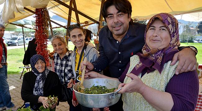 Foça naylon poşetten vazgeçiyor
