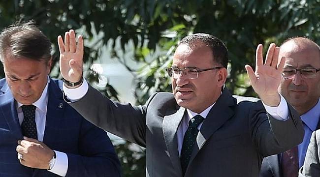 Hükümet Sözcüsü Bozdağ: CHP&#039;yi APO&#039;nun askeri yapmak üzere uygun adım götürüyorsunuz