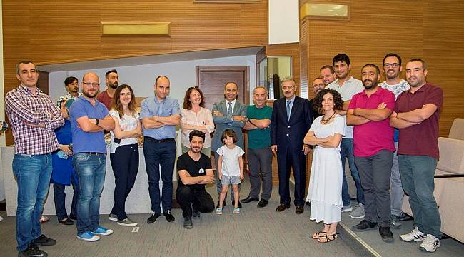 İzmir Valisi Erol Ayyıldız Milli Eğitim çalışanlarının Ramazan Bayramı’nı kutladı