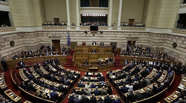 Yunanistan'da darbe çağrısı