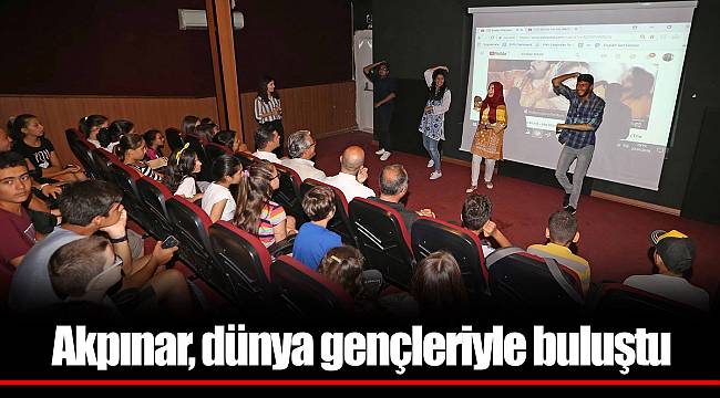Akpınar, dünya gençleriyle buluştu