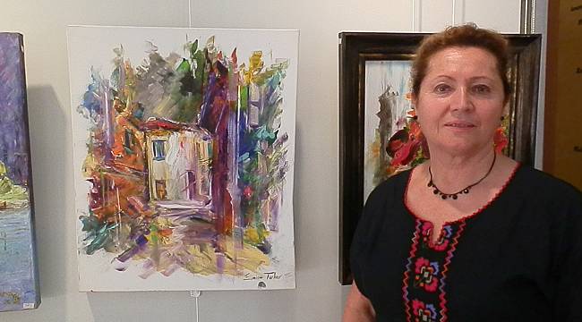 ANKARALI RESSAM ESERLERİNİ FOÇA’DA SERGİLEDİ