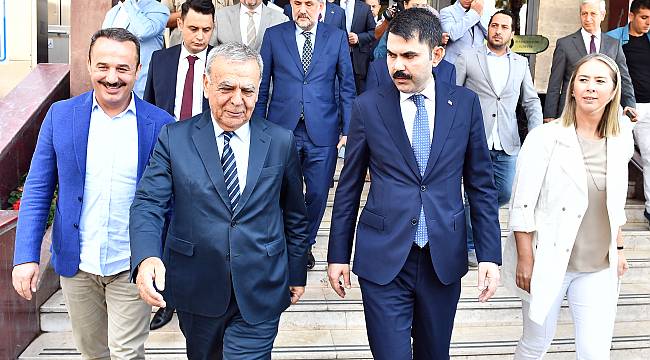 Bakan Kurum'dan Başkan Kocaoğlu'na:  "Çözüm odaklı çalışacağız"