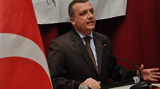 CHP Foça İlçe eski Başkanı Osman Mert: İmzacıların derdi koltuk…