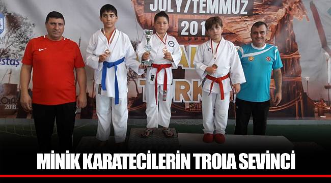 MİNİK KARATECİLERİN TROIA SEVİNCİ
