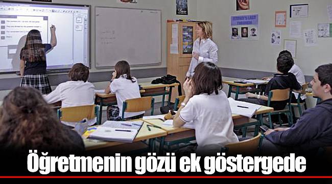 Öğretmenin gözü ek göstergede
