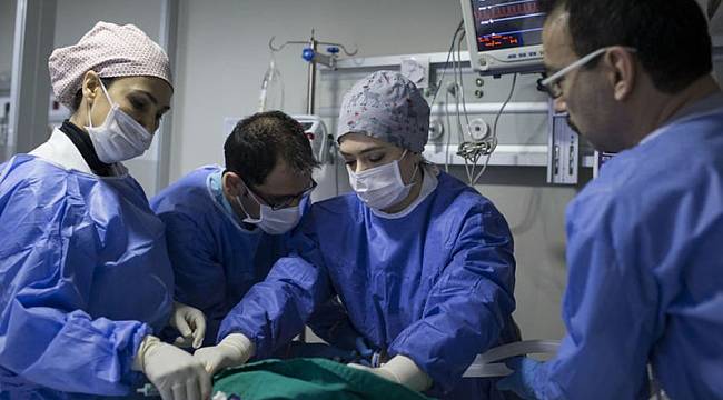 "Yaşamın kıyısındakiler" için fedakarca çalışıyorlar